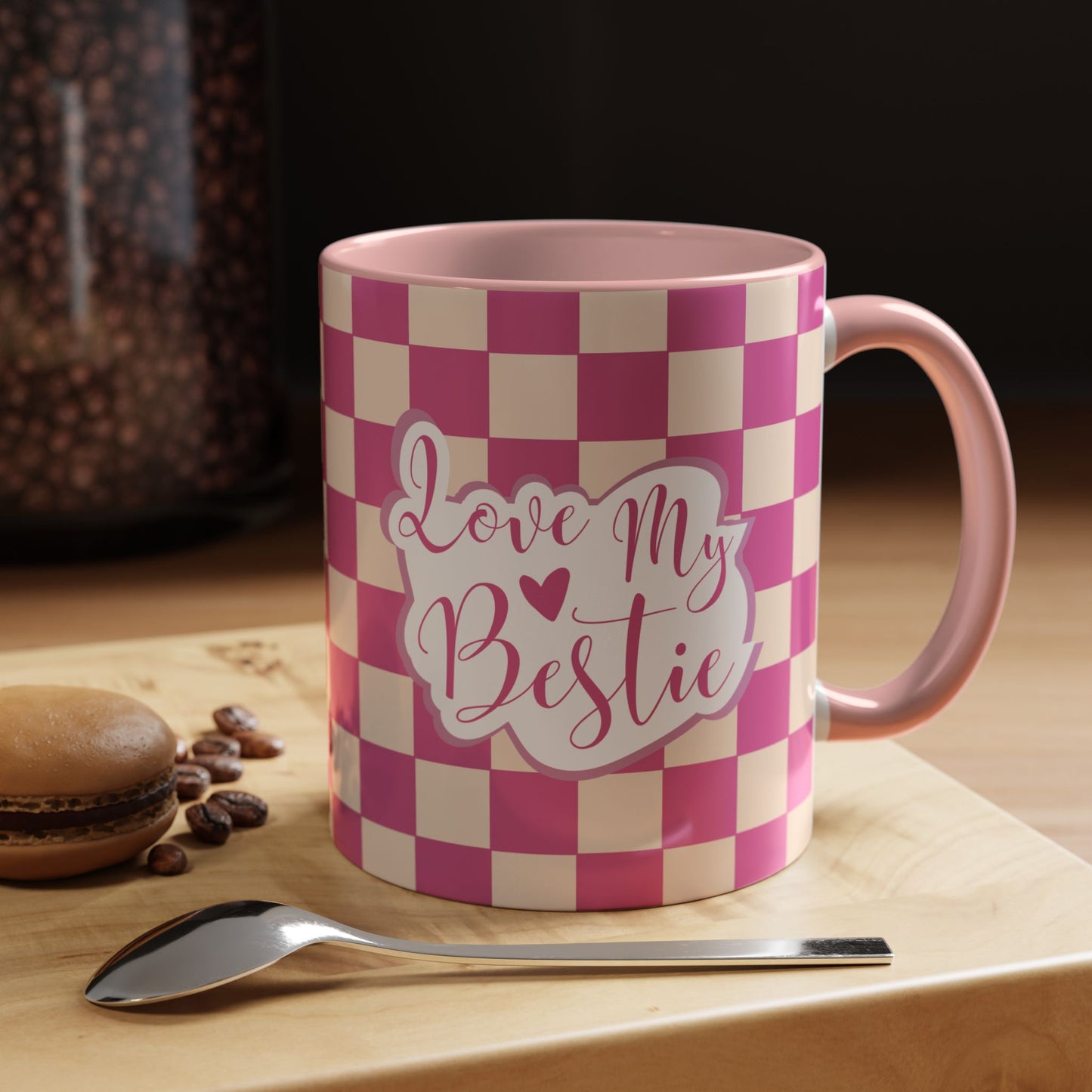 Taza de café con detalles a cuadros "Love My Bestie"