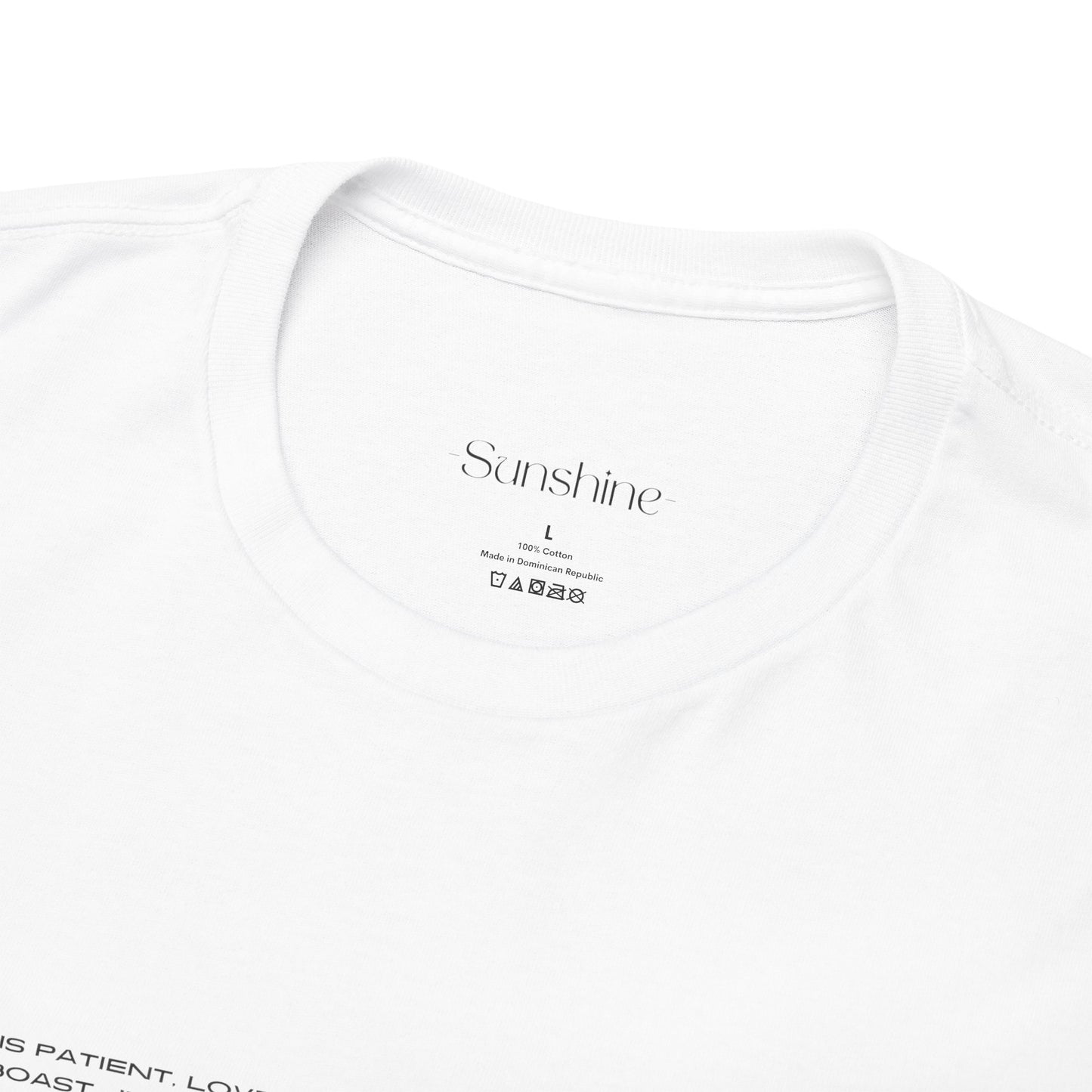 Camiseta unisex de algodón inspiradora "El amor es paciente, el amor es bondadoso". 